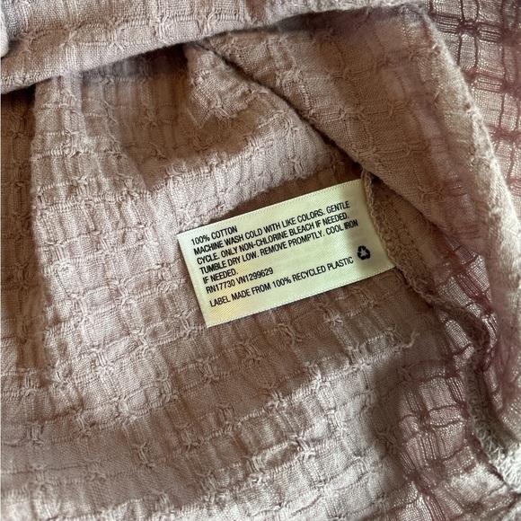 Knox Rose Women’s Size XXL Purple Blouse Eyelet Short Puff Sleeves Button Front. - Picture 8 of 10